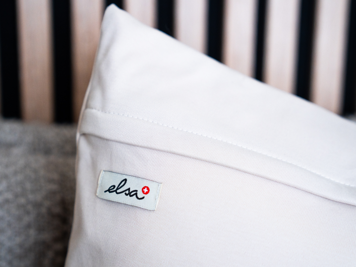 Laden Sie das Video: {&quot;default&quot; =&gt; nil}